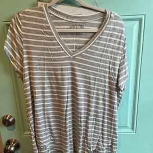 Latched mama nursing top